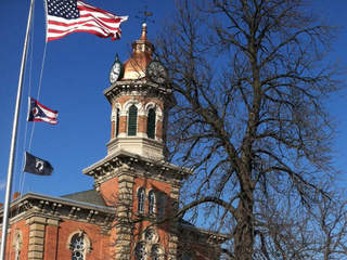 flags_Chardon_20120227235506_640_480-10195