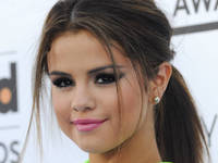 Sick Selena Gomez axes radio interviews