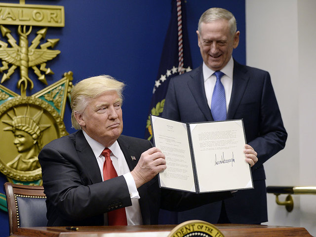 Appeals court blocks Trump's revised travel ban