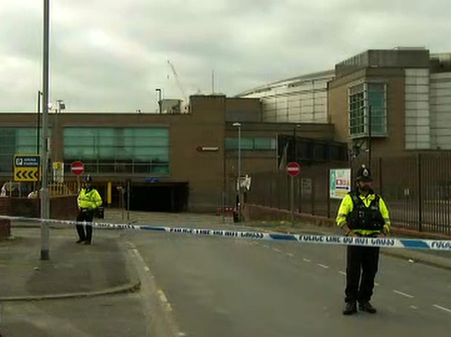 Manchester attack: brother, father of suspect arrested in Libya