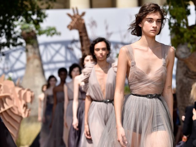 French fashion giants ban ultra-thin catwalk models