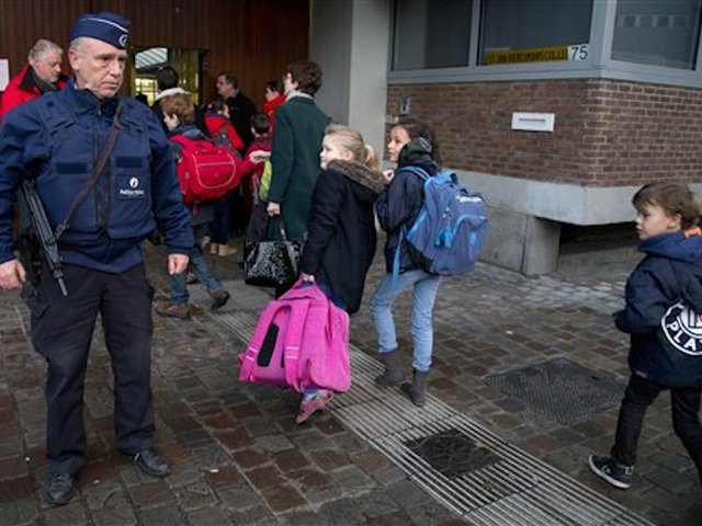 3 detained in connection with Paris attacks