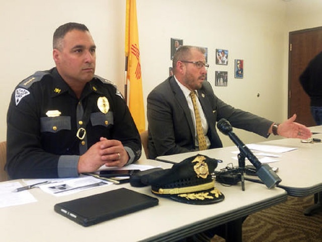 2 women accused of aiding escaped convicts