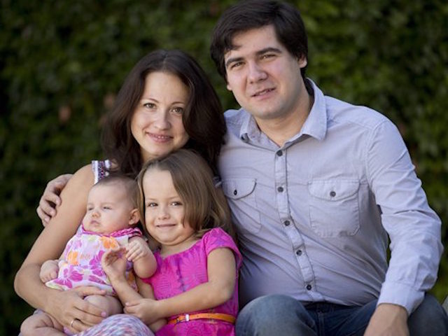 Award-winning pianist finds 2 daughters dead