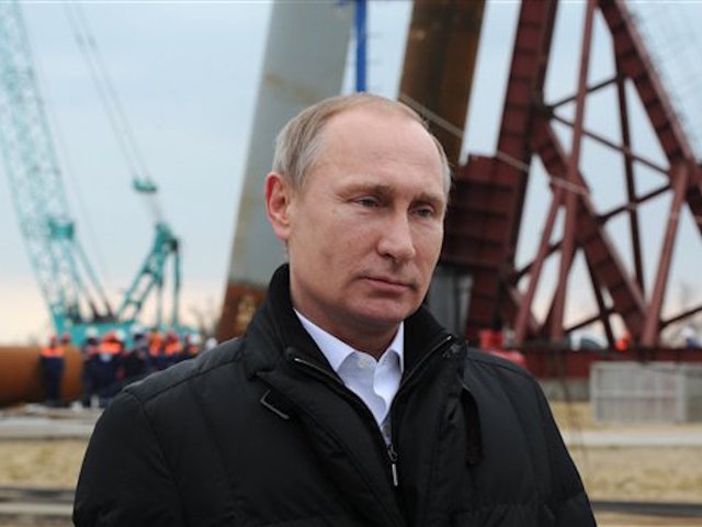 Russia says Putin is main target of leaked docs