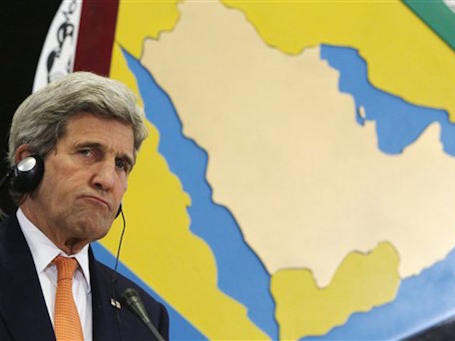 Kerry meets Iraqi leaders to discuss ISIS fight