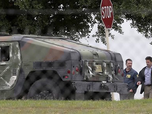 Ex-FBI agent was gunman in Texas base shooting