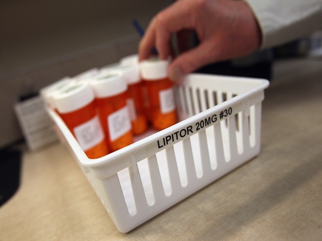 Hawaii psychologists may soon prescribe drugs