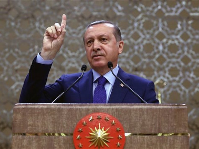 Turkey state media: Bomb attack hits Diyarbakir