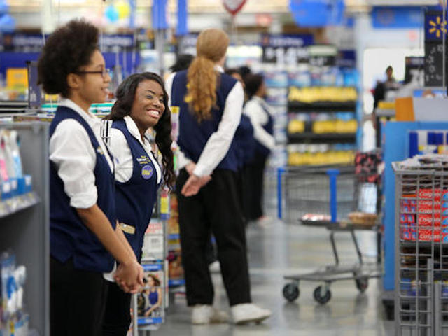 Wal-Mart challenges Amazon with 2-day delivery