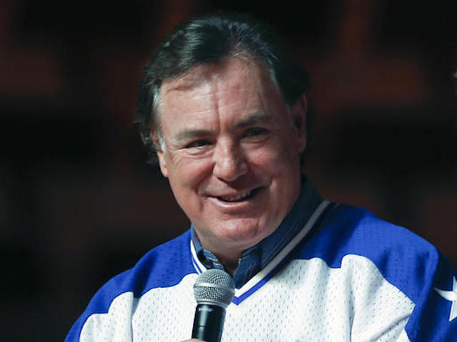 'Miracle on Ice' goalie Jim Craig to sell medal