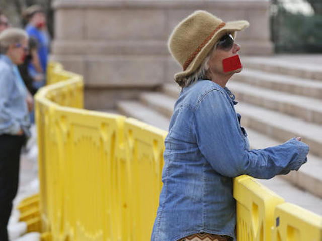 Oklahoma passes bill making abortion a felony