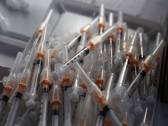Surgery tech accused of stealing drugs has HIV