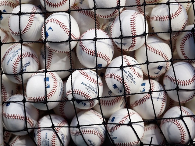 Phillies draft California prep outfielder Moniak at No. 1
