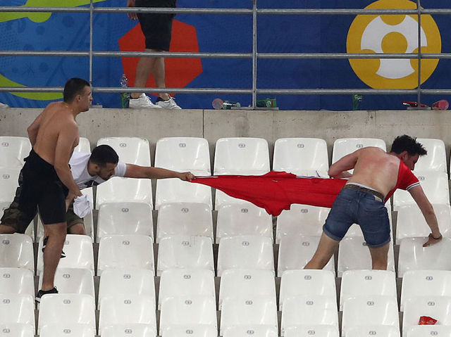 English and Russian fans clash in France