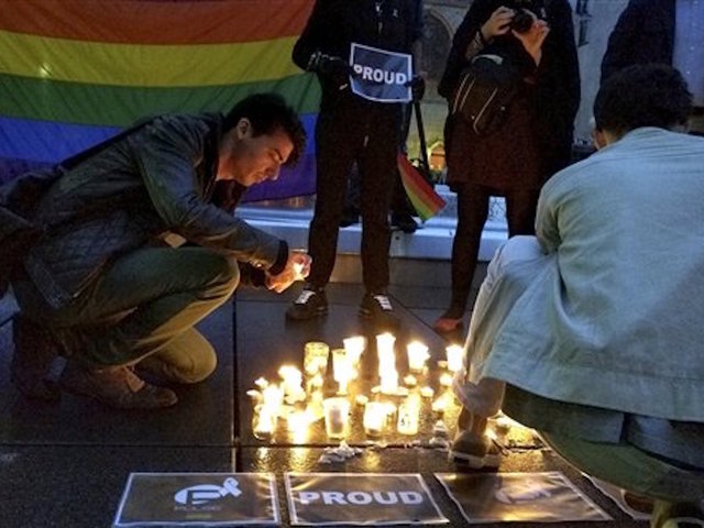 World grieves over Orlando massacre