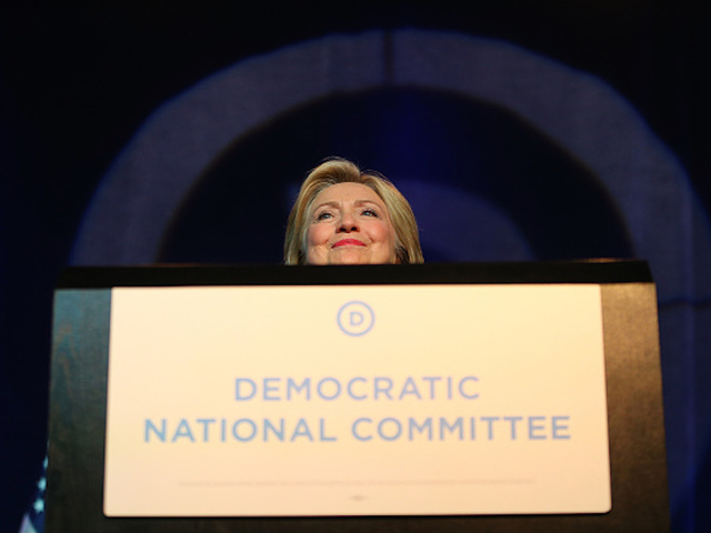 3 resign from Democratic National Committee as email fallout continues