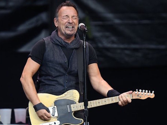 Bruce Springsteen discusses depression in upcoming memoirs