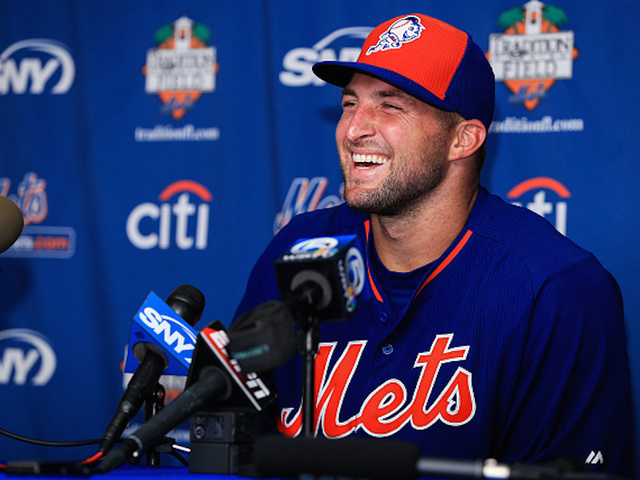 Tim Tebow homers in pro baseball debut