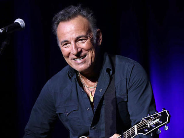 Springsteen signs Philadelphia fifth-grader's absence note