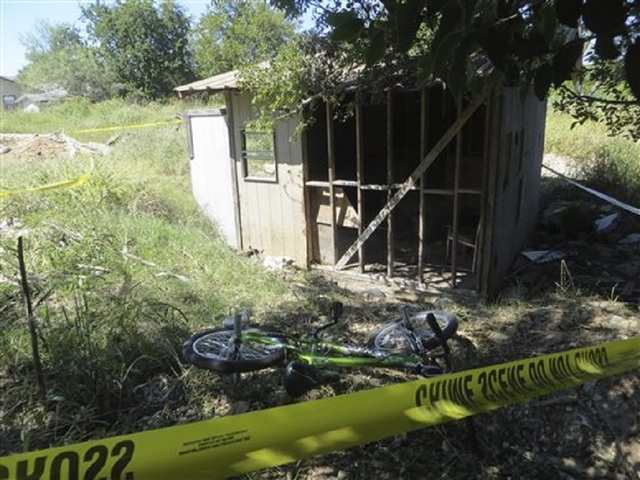 Texas juvenile charged with arson after burning of 10-year-old boy