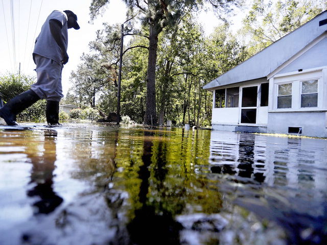 Hurricane Matthew's US death toll rises to 43 as 2 more bodies found in North Carolina