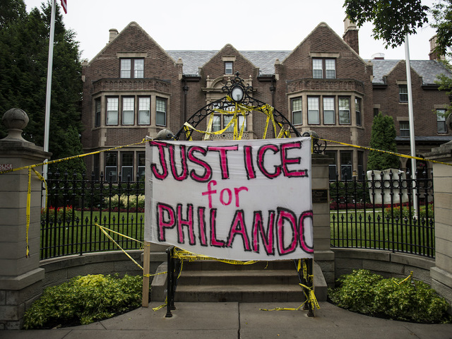 Shooting death of black man results in charges for Minnesota officer