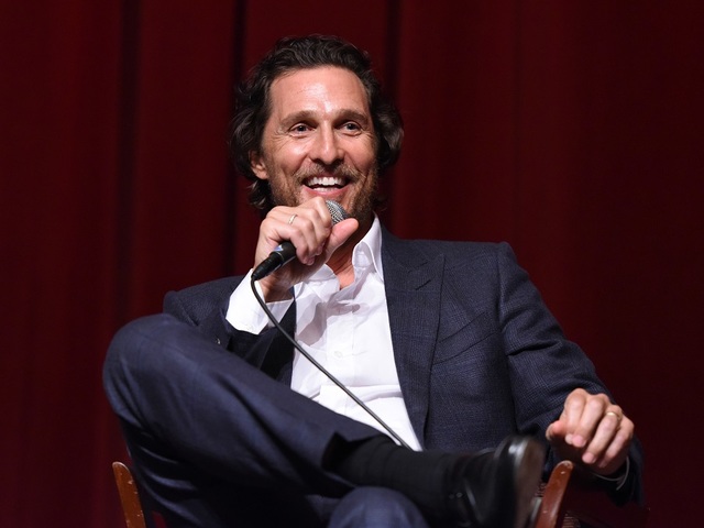 Matthew McConaughey gives UT students a ride home to ensure safety