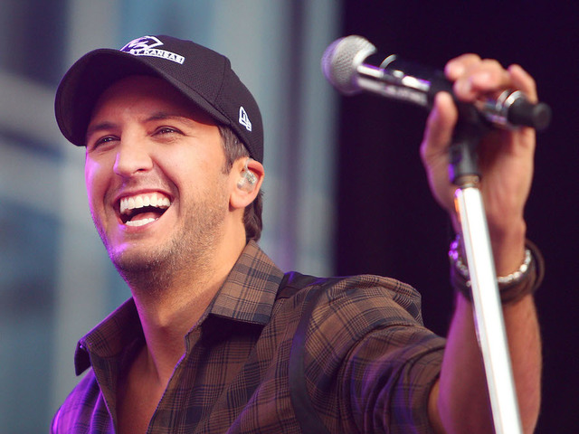 Country singer Luke Bryan reschedules concerts on his tour, including Chula Vista