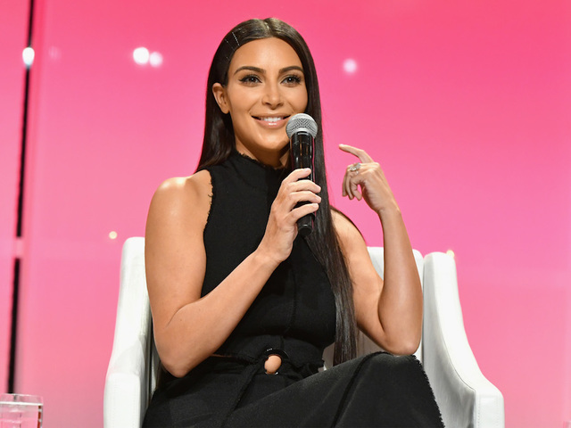 17 detained in connection to Kim Kardashian jewelry heist