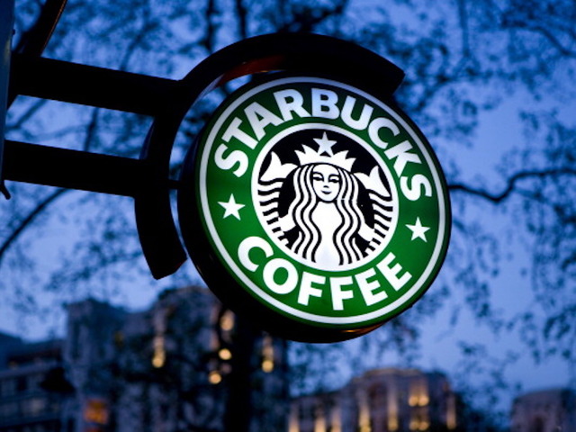 Starbucks still has a problem with long lines