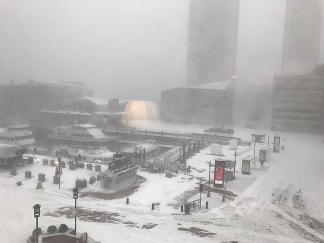 Winds pick up speed as Northeast snowstorm dissipates