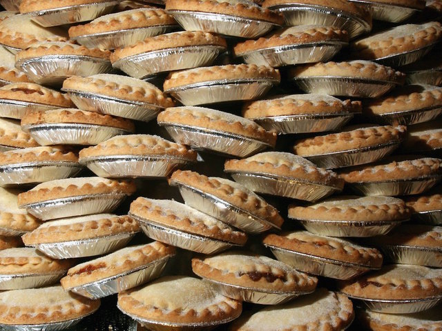 Check out these national deals to celebrate Pi Day