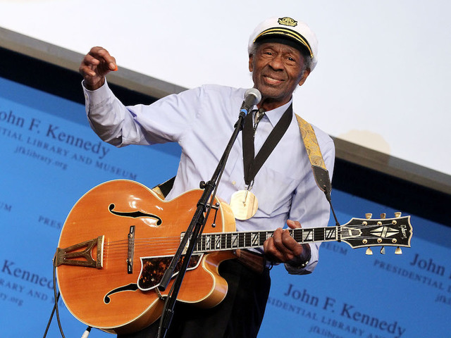 Chuck Berry dies at 90