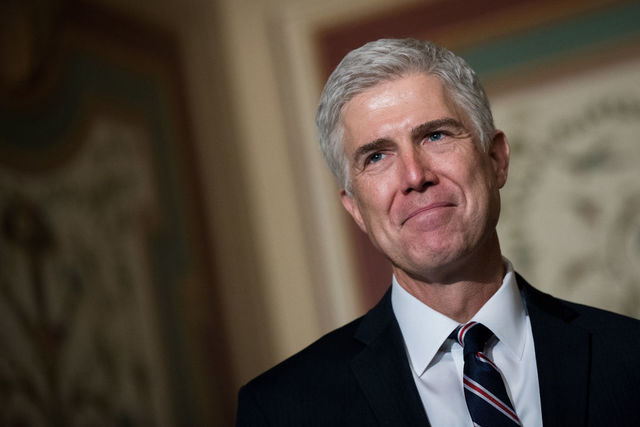 Sanders: GOP shouldn't go nuclear over Gorsuch
