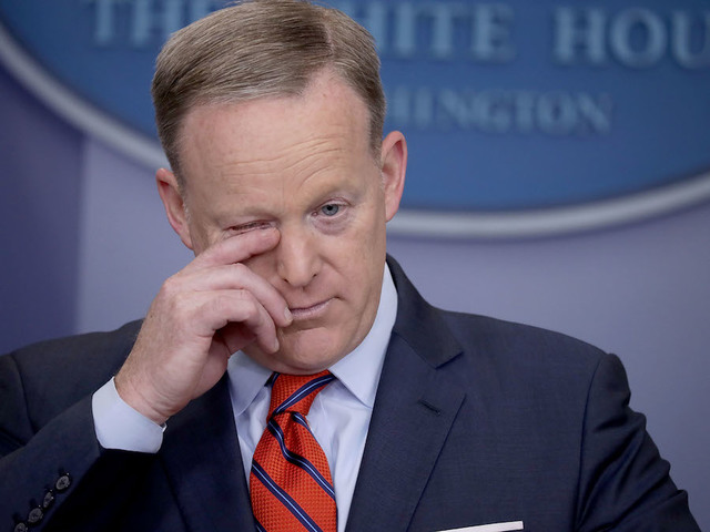Sean Spicer might be leaving White House podium