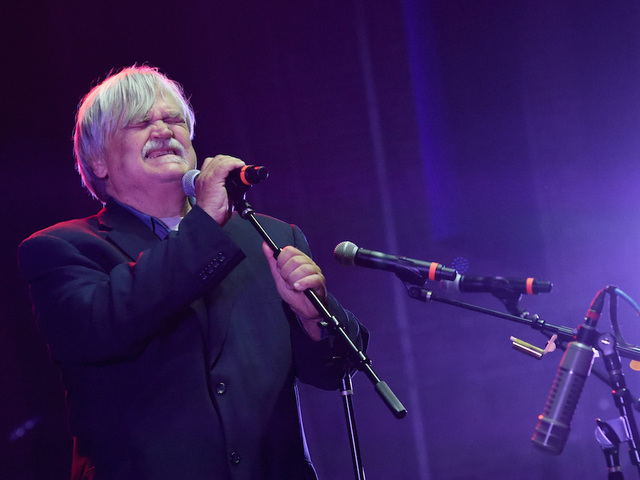 Bruce Hampton, jam music pioneer, dies after collapsing on stage at 70th birthday concert