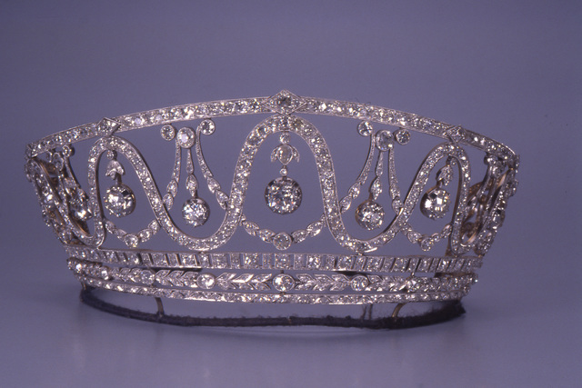 Tiara adorned with 367 diamonds stolen from museum