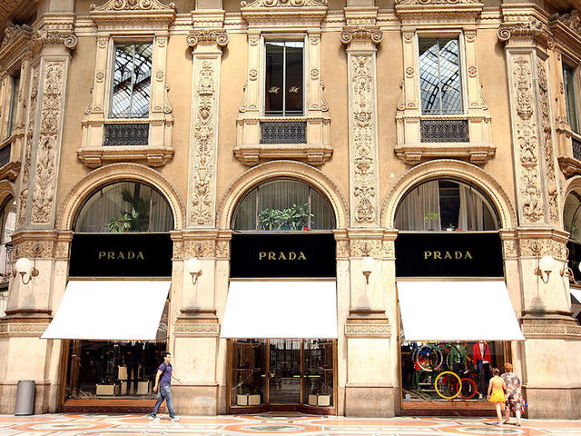 Prada is selling a paper clip for $185, and people aren't taking it well