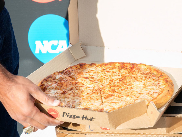 Pizza Wars: Pizza Hut says NFL boycott is not causing sales to decline