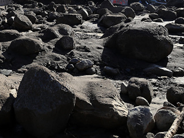 This school district is arming its teachers — with rocks