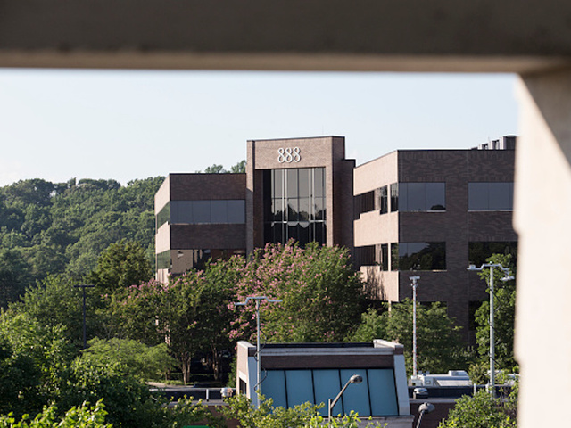Hours after shooting, Capital Gazette publishes