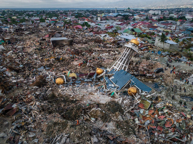Indonesia earthquake: More than 5,000 people could still be missing